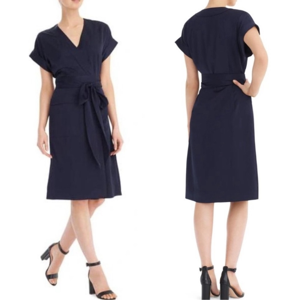 NWT Short Sleeve Satin Crepe Navy Wrap Dress - Size Large